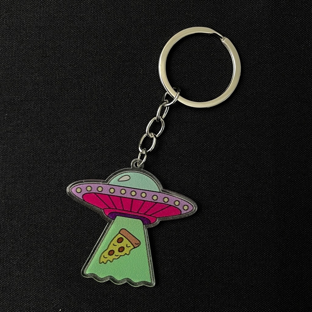 UFO Beaming Up a Slice of Pizza Keychain - Picture 5 of 7
